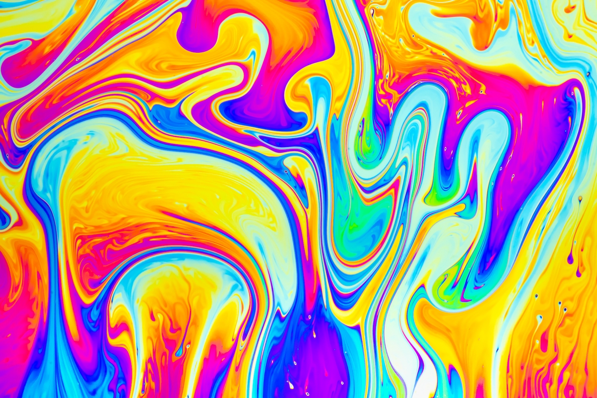 The many faces of a soap bubble
