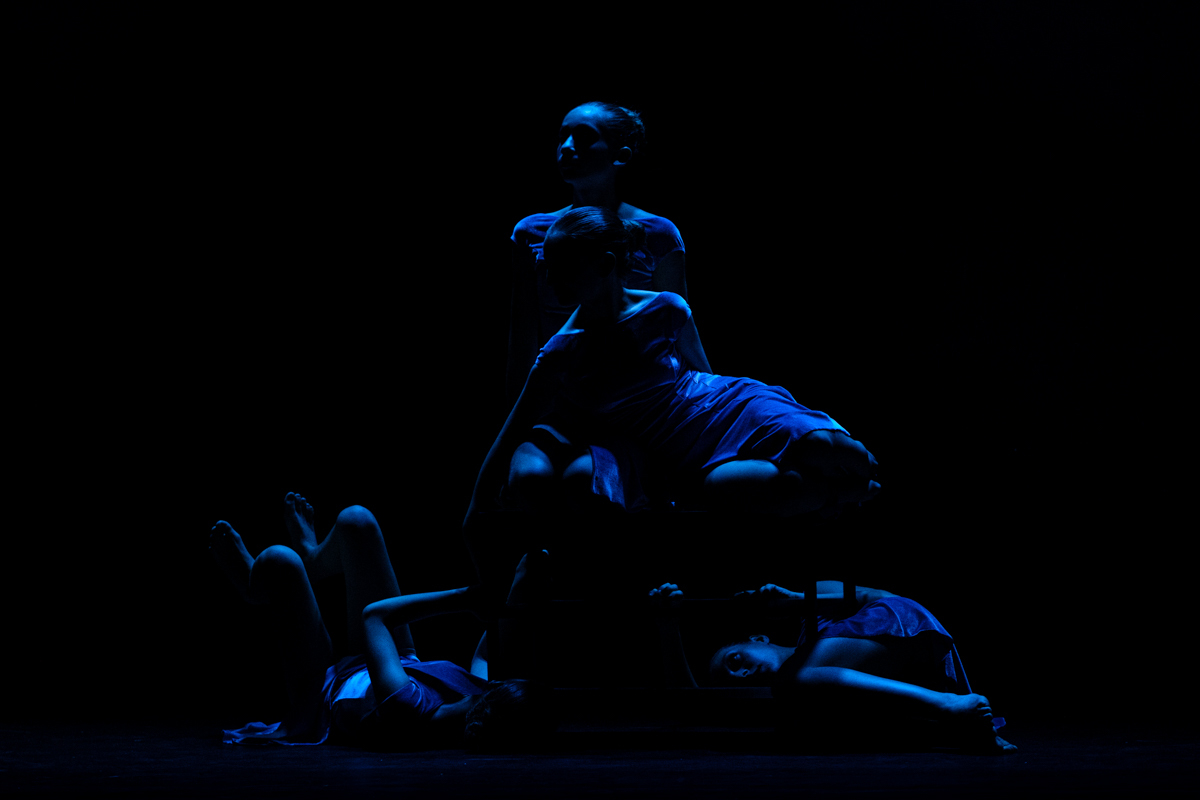 Bodyworks (chased by light)