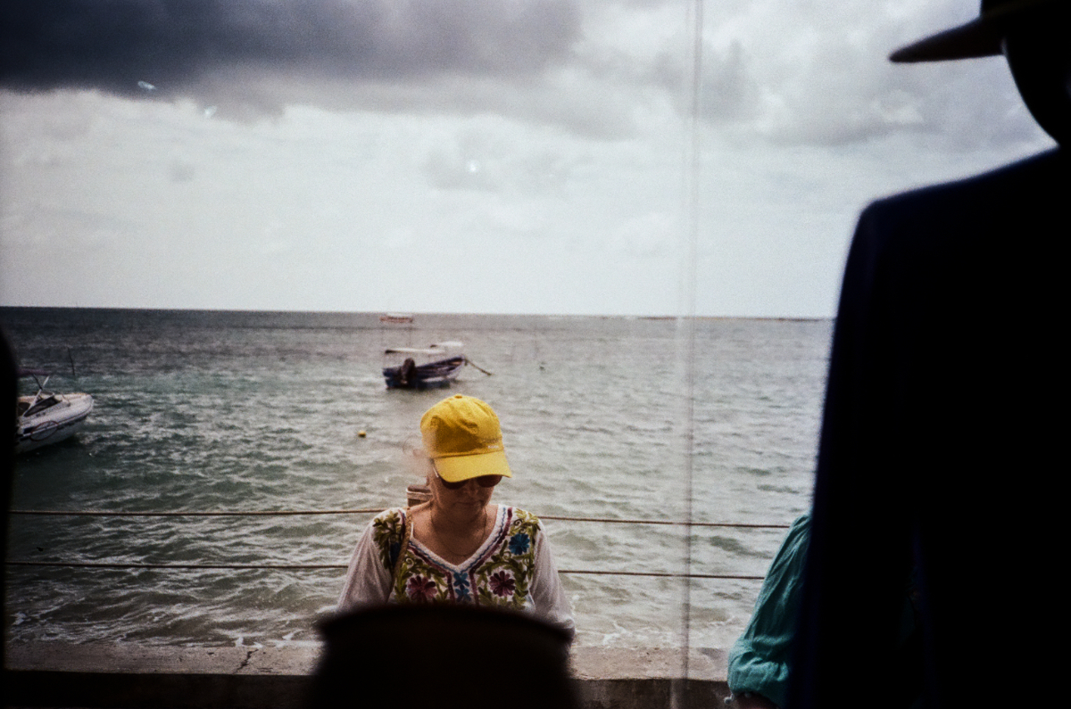 Spaces of Waiting / States of Pause