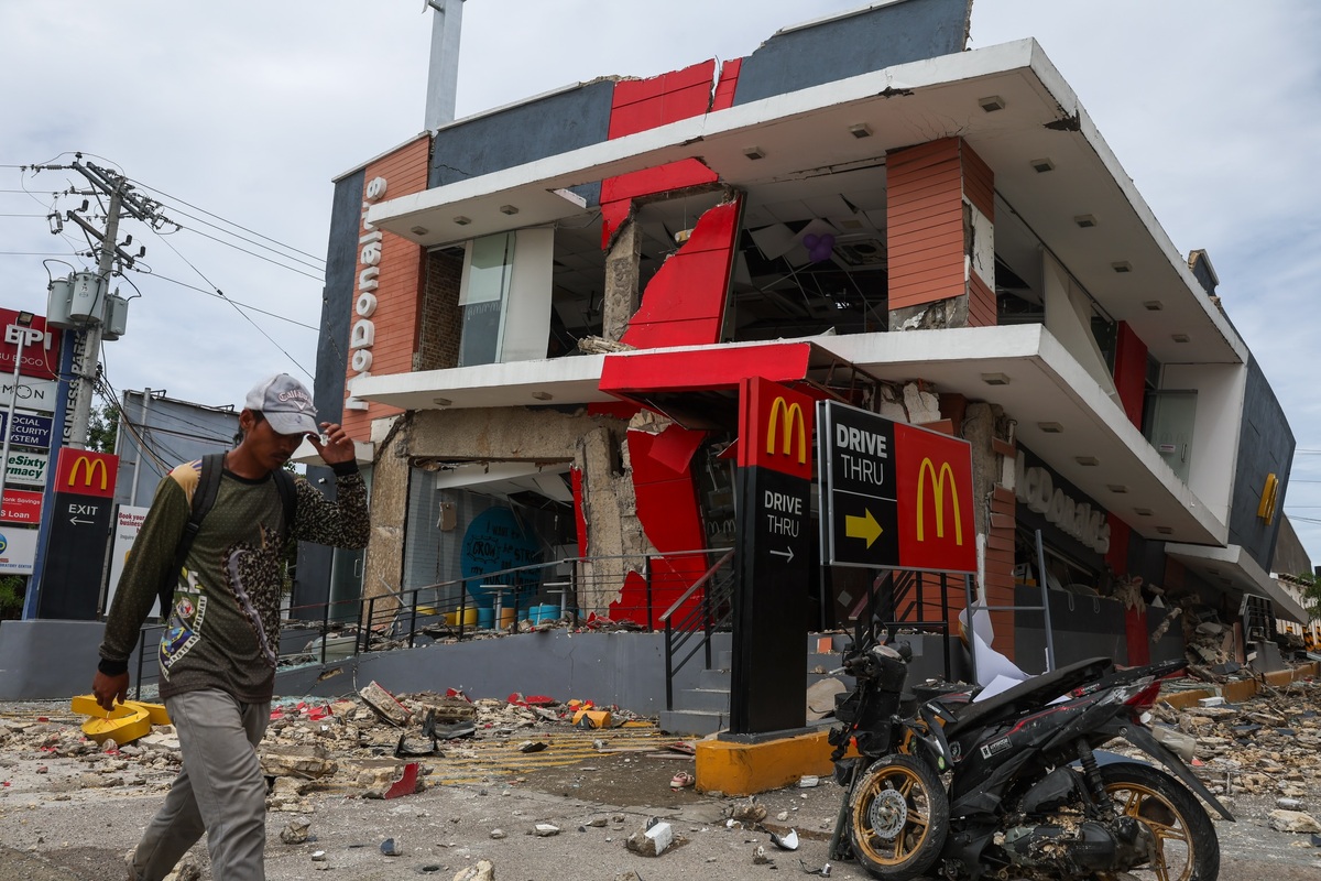 The horror of a deadliest earthquake that killed dozens
