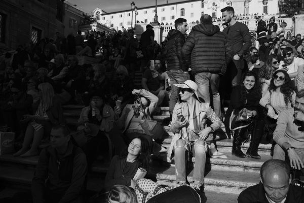 Riposarsi e  chiacchierare Piazza di Spagna
